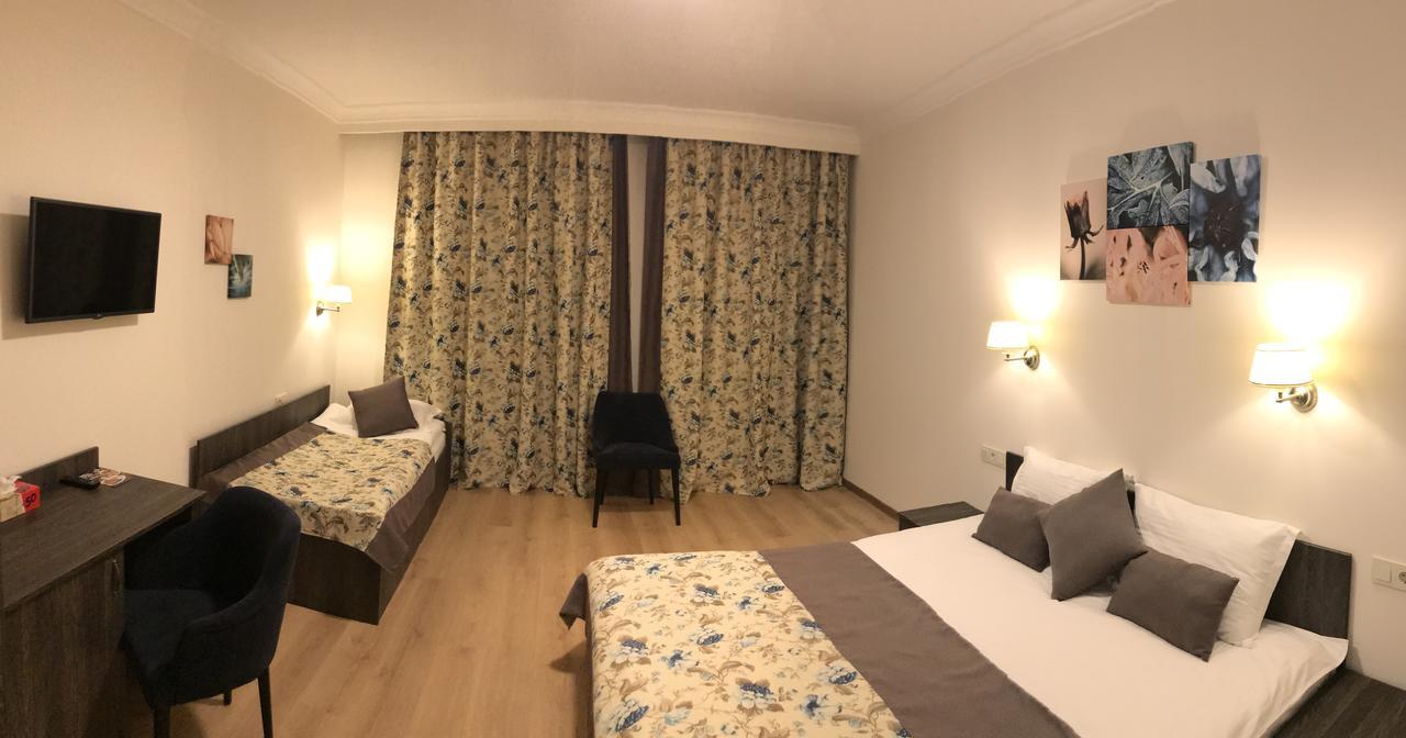 Non-Stop Economy Hotel Boryspilʼ Dış mekan fotoğraf